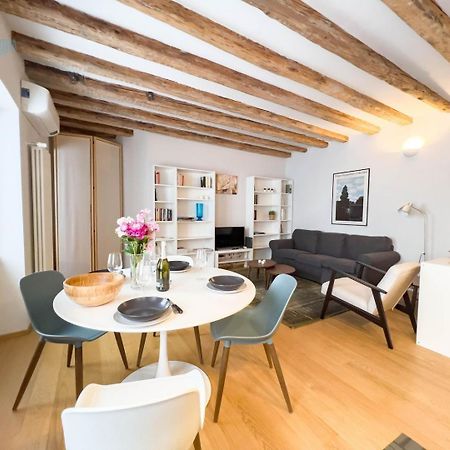 Appartamento Mazzini 9 Tirabora Short Rent Trieste Esterno foto