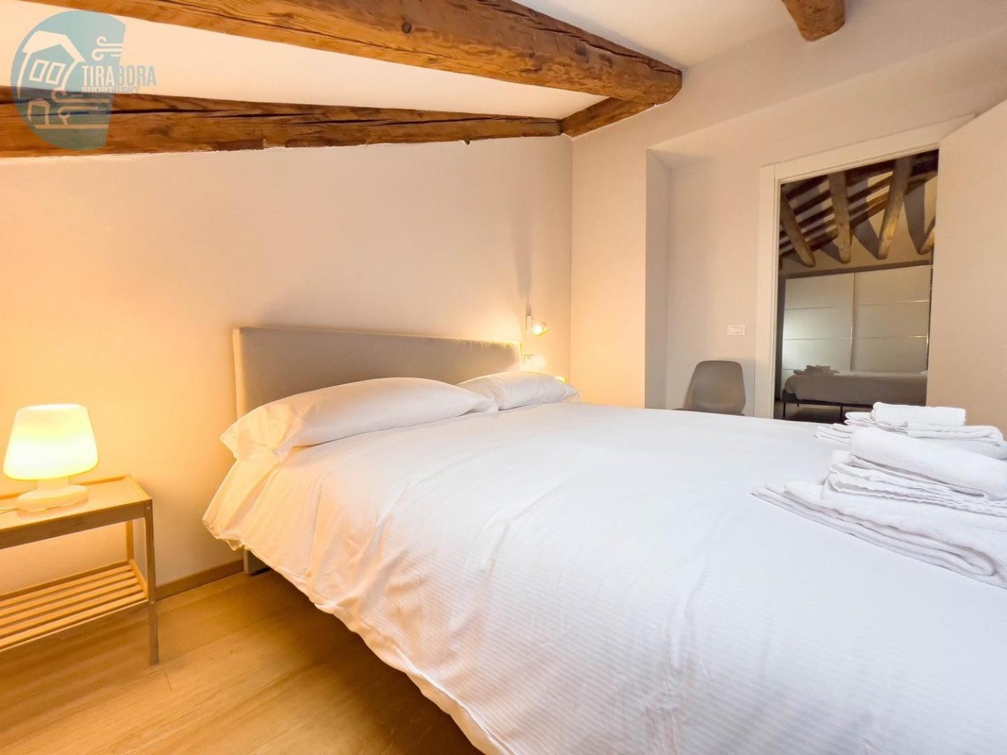 Appartamento Mazzini 9 Tirabora Short Rent Trieste Esterno foto