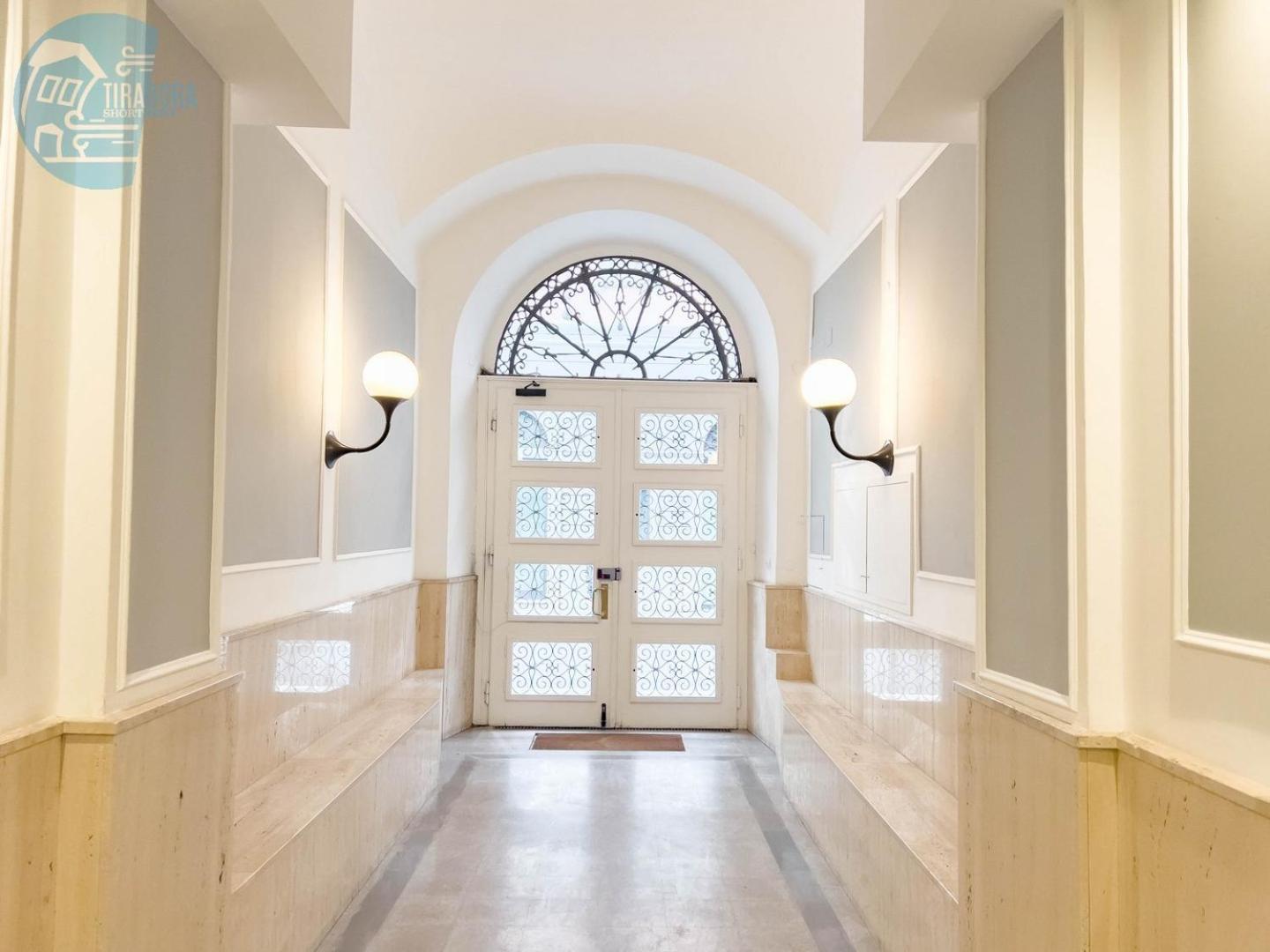 Appartamento Mazzini 9 Tirabora Short Rent Trieste Esterno foto