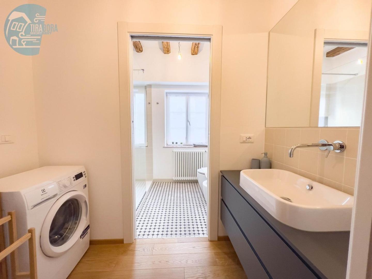 Appartamento Mazzini 9 Tirabora Short Rent Trieste Esterno foto