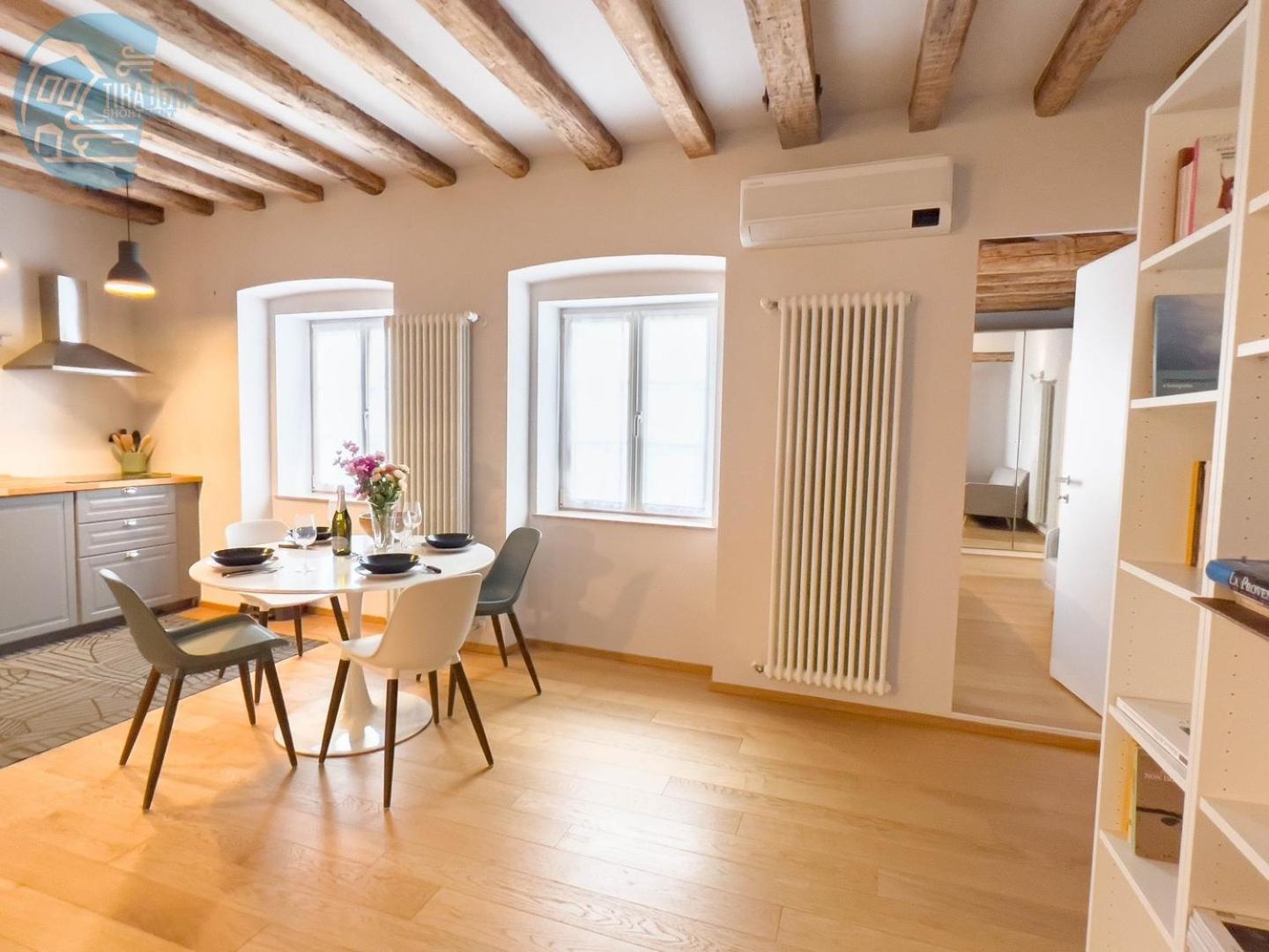 Appartamento Mazzini 9 Tirabora Short Rent Trieste Esterno foto