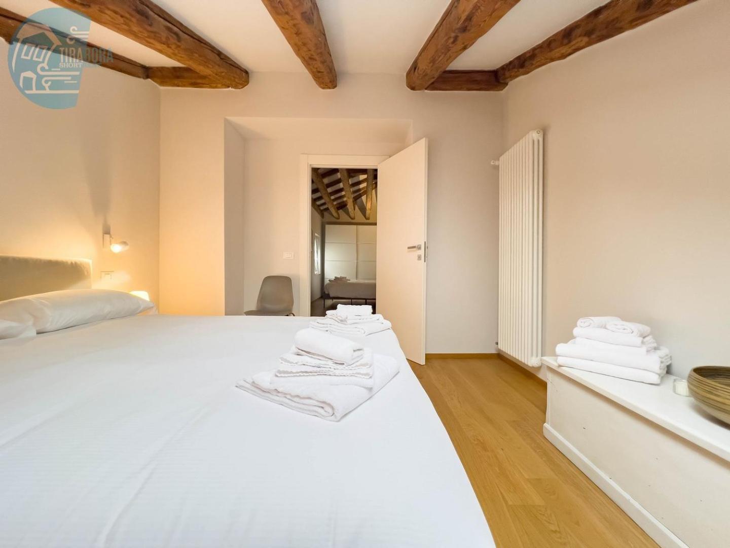 Appartamento Mazzini 9 Tirabora Short Rent Trieste Esterno foto