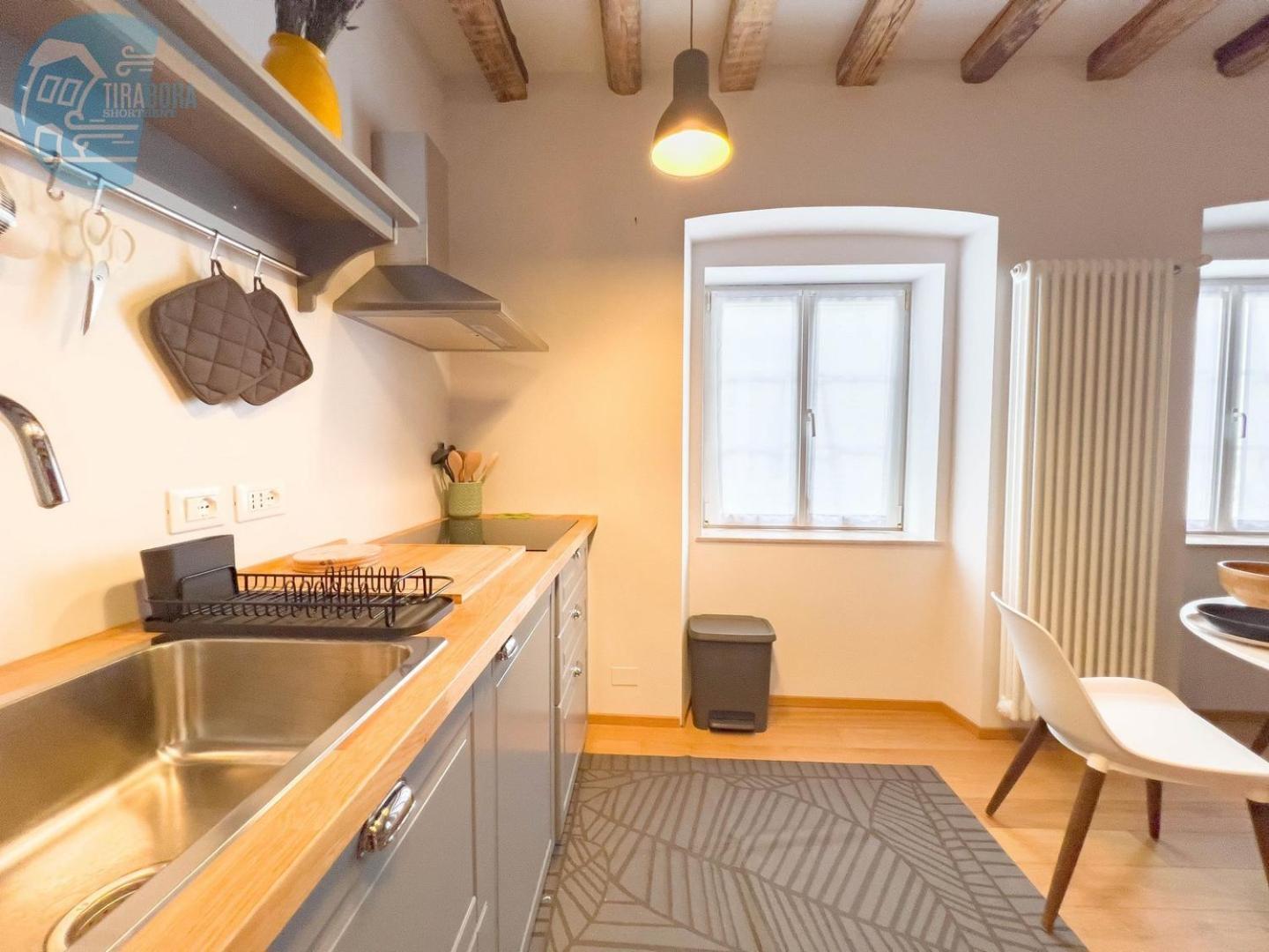Appartamento Mazzini 9 Tirabora Short Rent Trieste Esterno foto