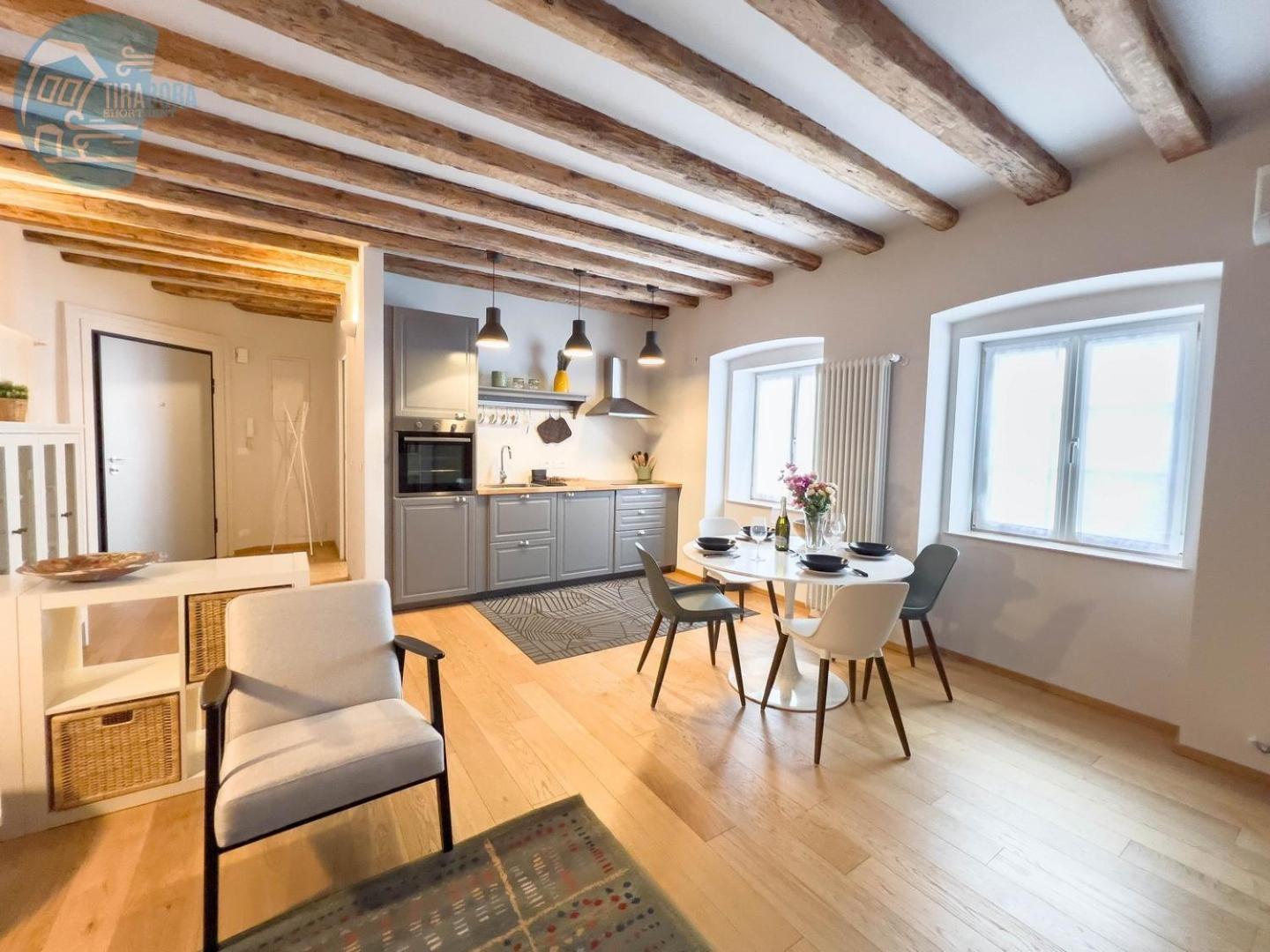 Appartamento Mazzini 9 Tirabora Short Rent Trieste Esterno foto